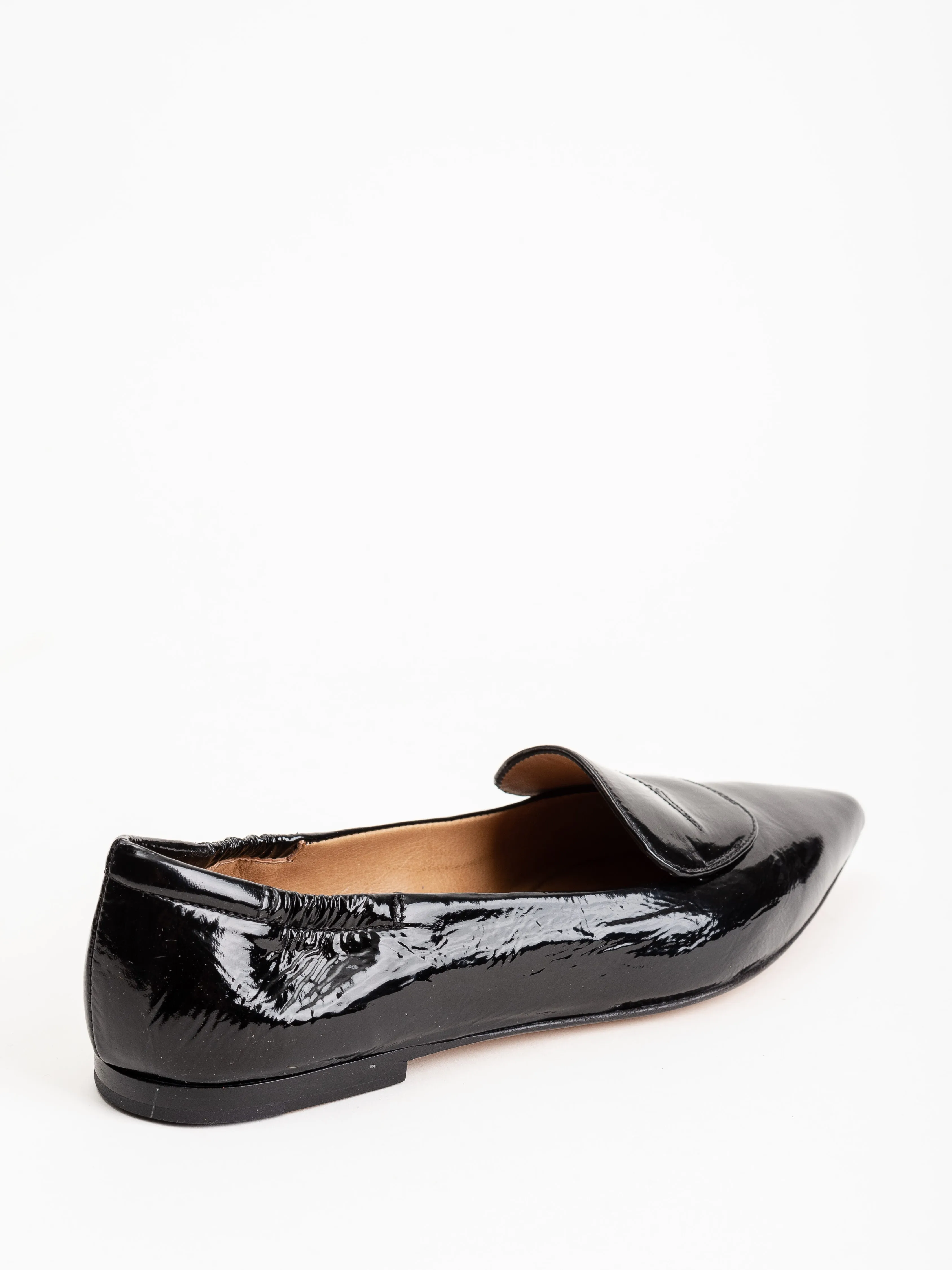 flat loafer - black patent