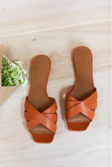 Fortuna Slide Almond