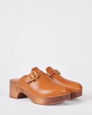 leather clog