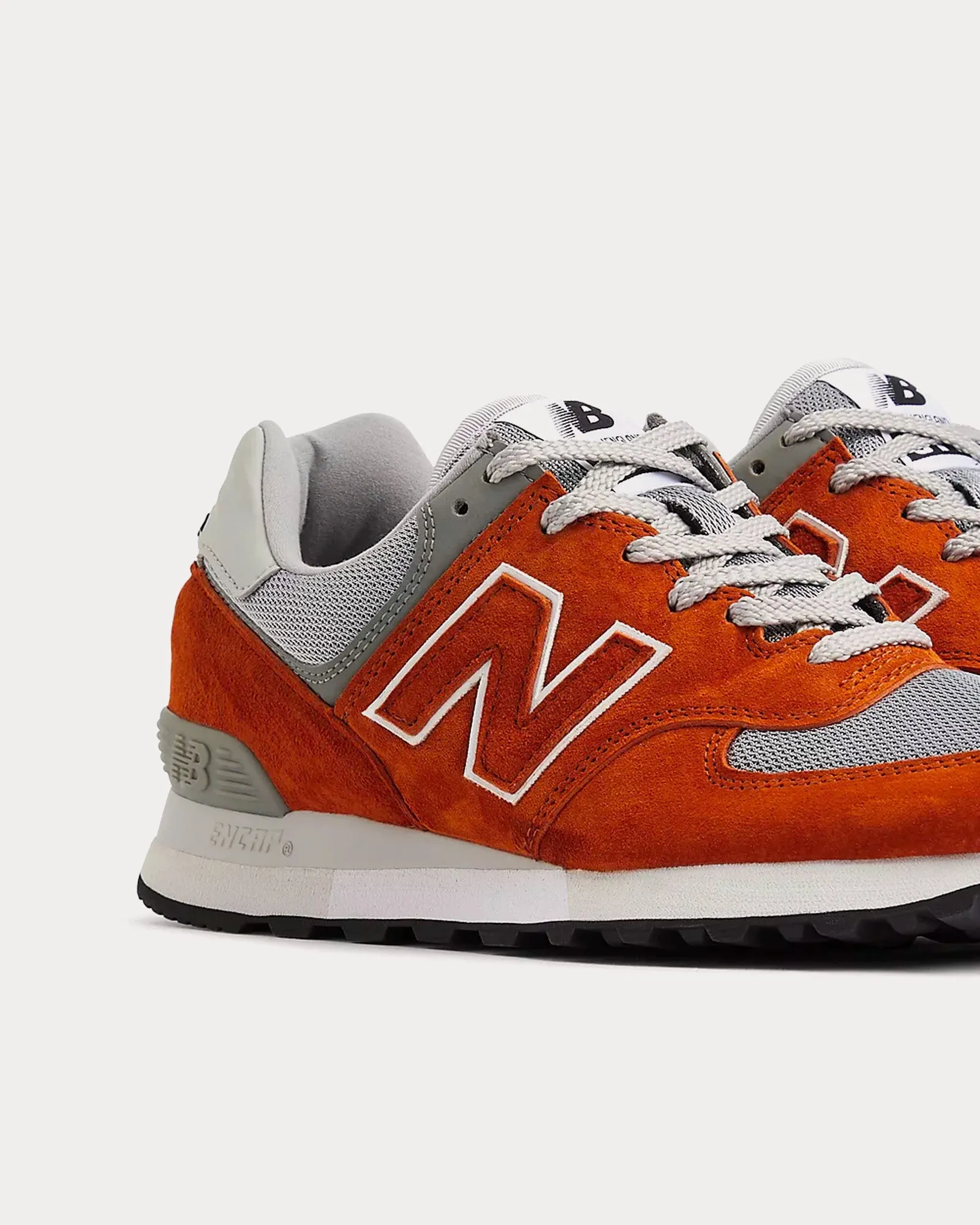 MADE in UK 576 Orange / Alloy / Gray Violet Low Top Sneakers