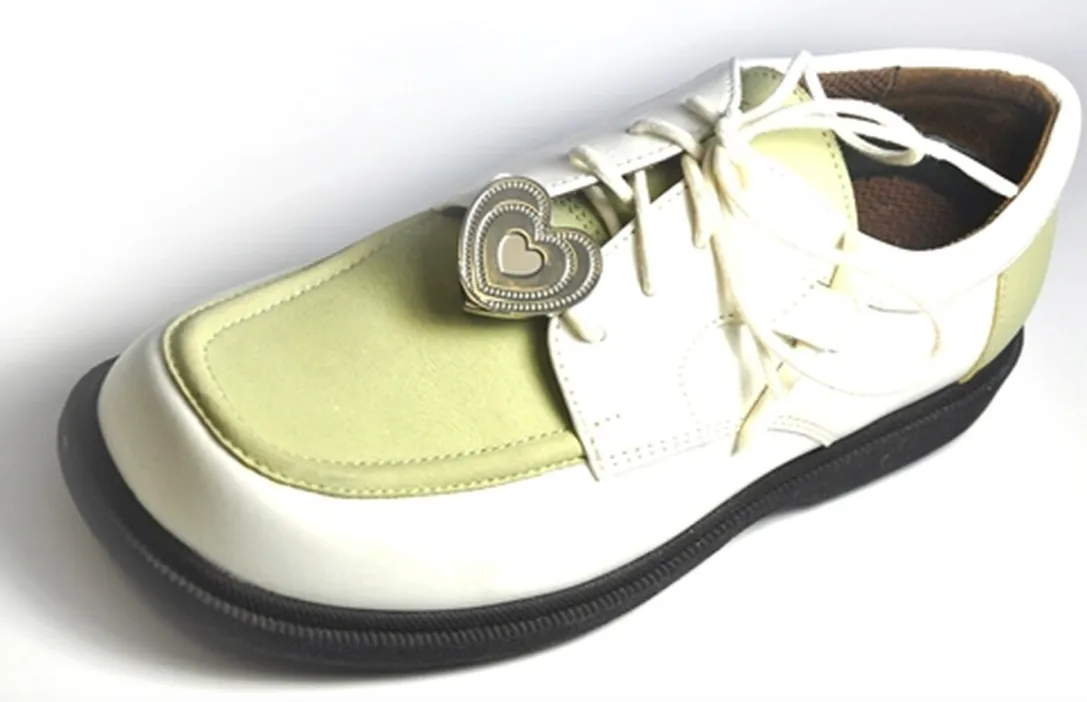 Navika: Glitzy Kicks Candy Shoe Ball Marker - Red Heart