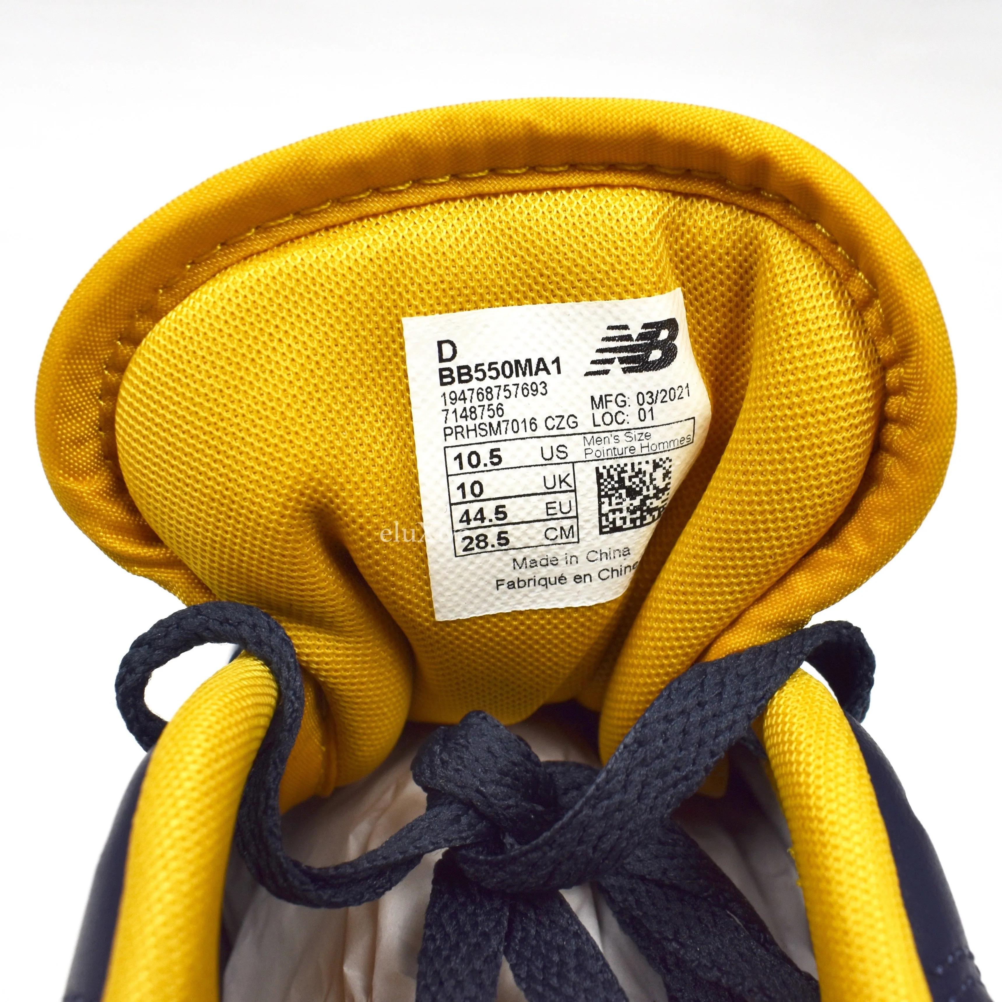 New Balance - 550 Basketball Sneakers (Navy/Yellow)