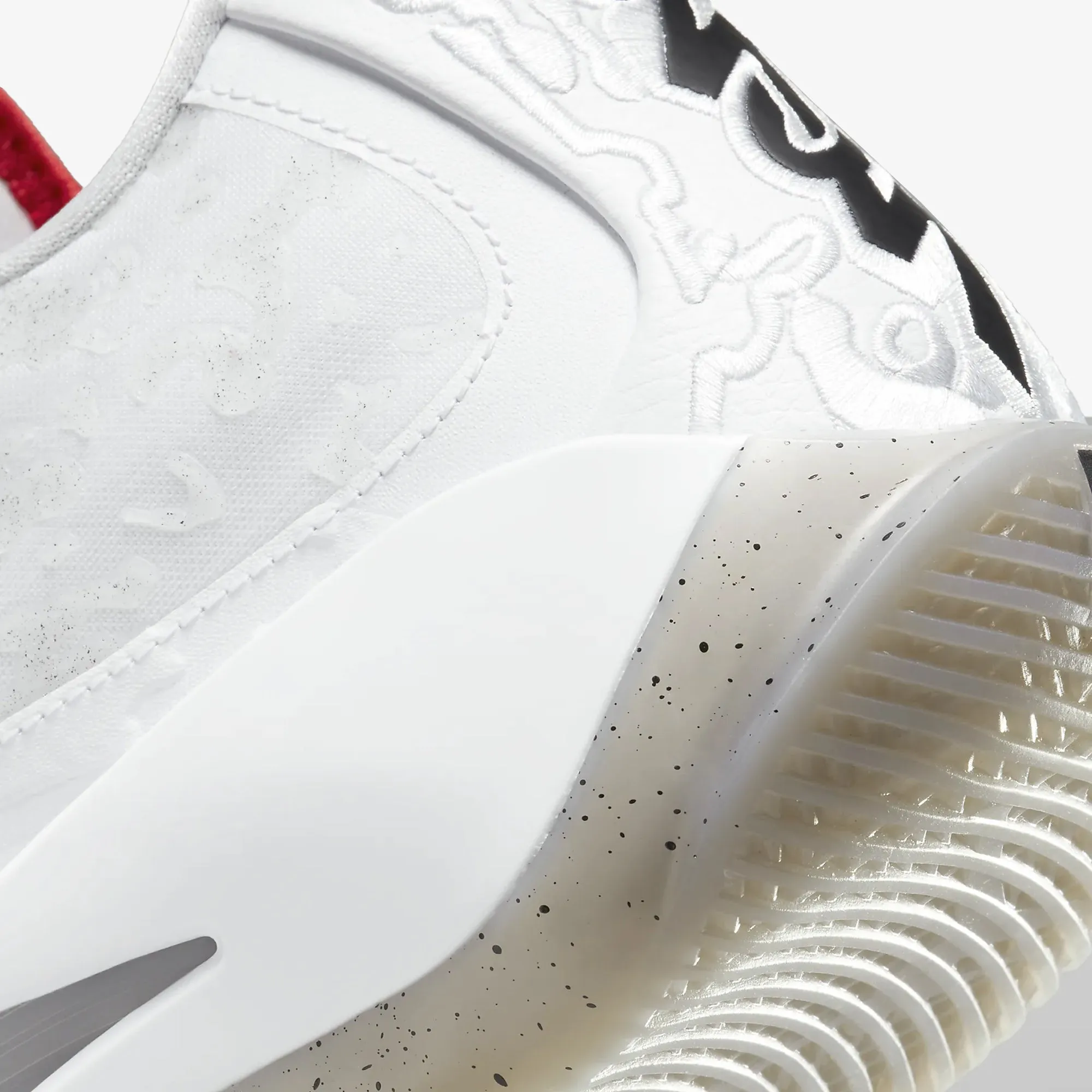 Nike | ZION 3 PF  { WHITE/UNIVERSITY RED-CEMENT GREY