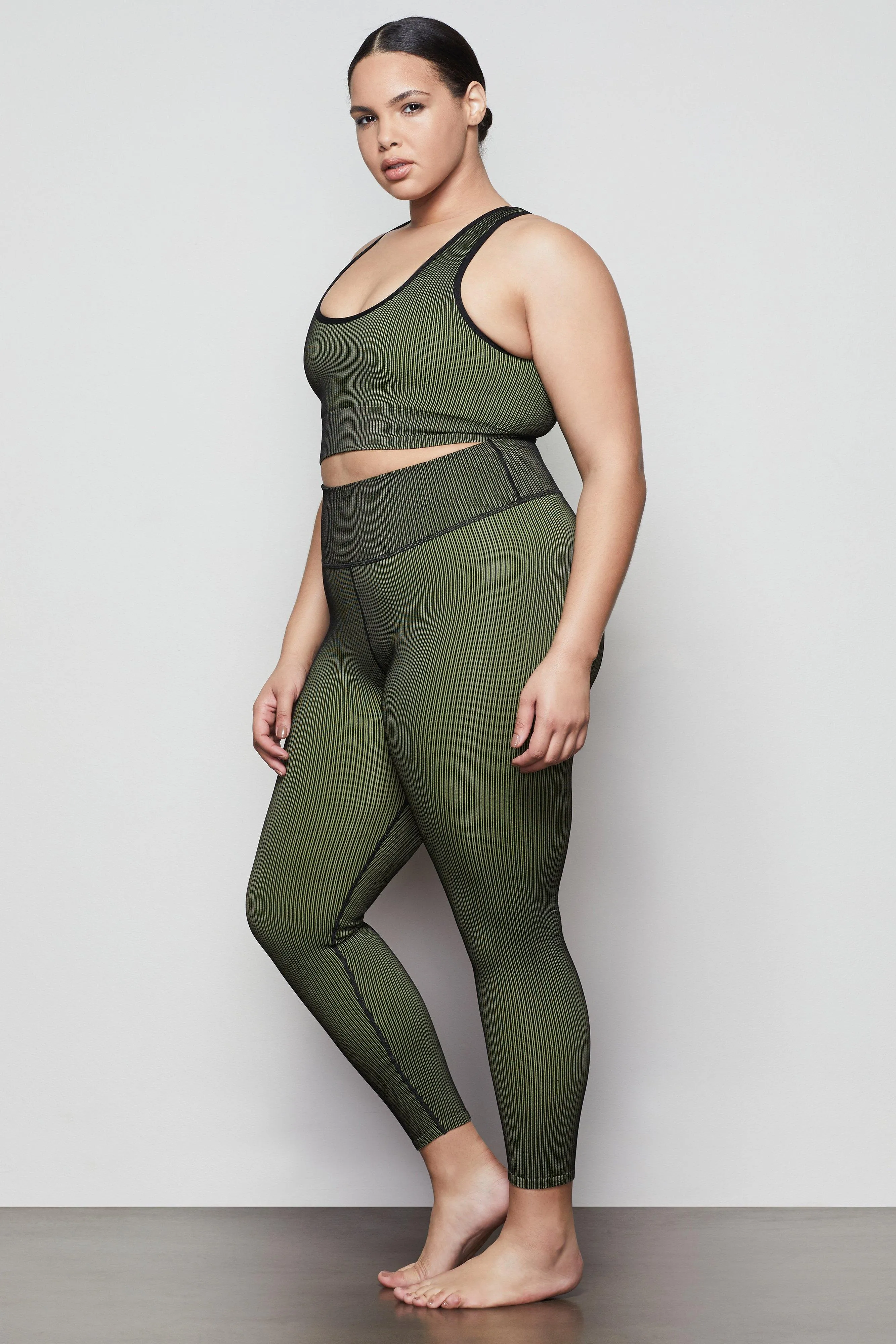 THE SEAMLESS RIBBED LEGGING | SUN BEAM002