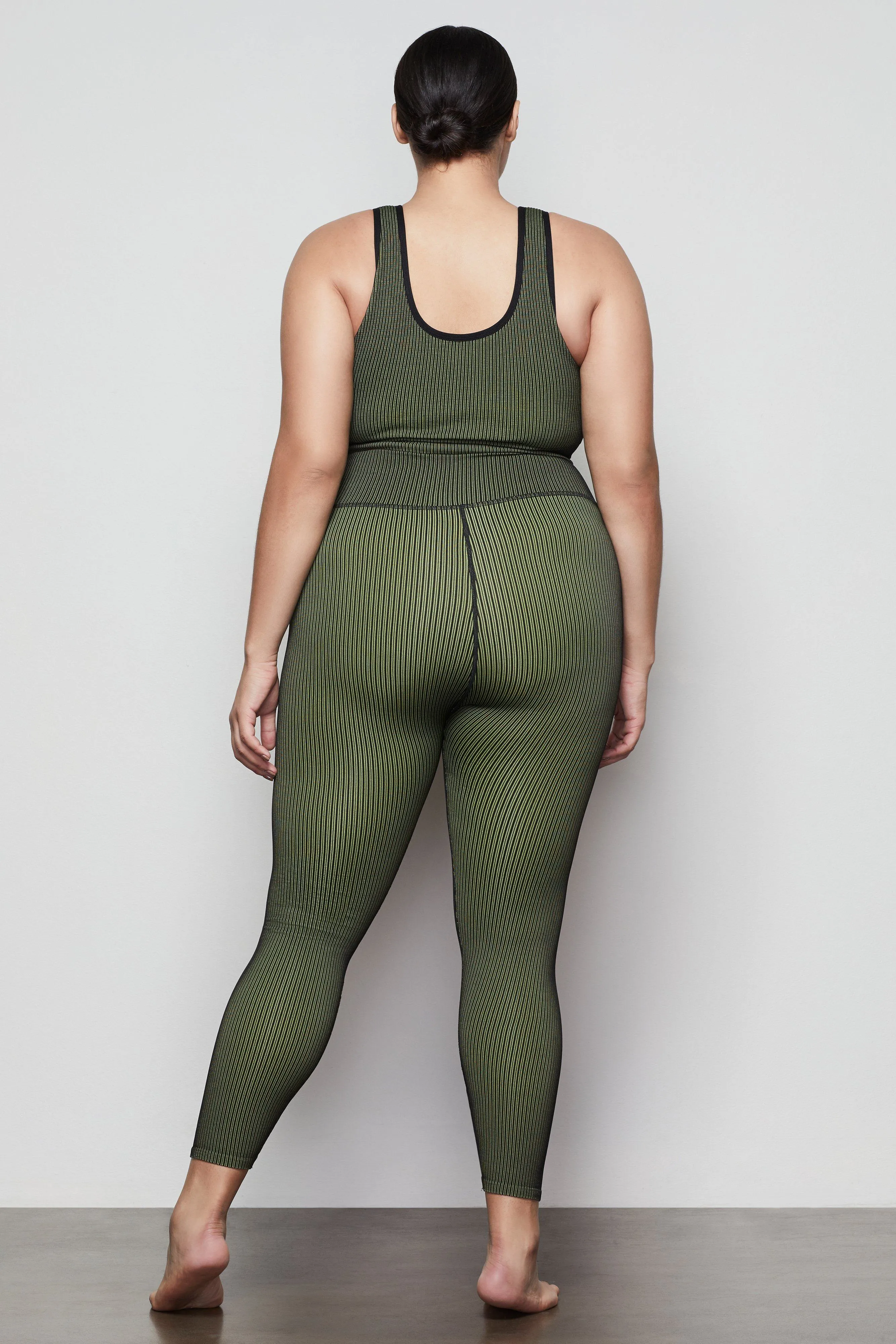 THE SEAMLESS RIBBED LEGGING | SUN BEAM002